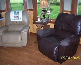 Electric recliners