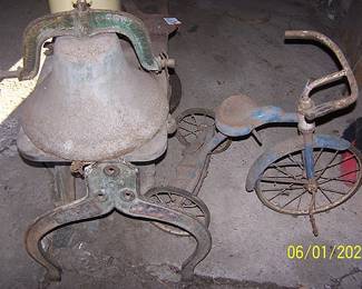 Cast iron dinner bell (Yoke has been repaired, old tricycle