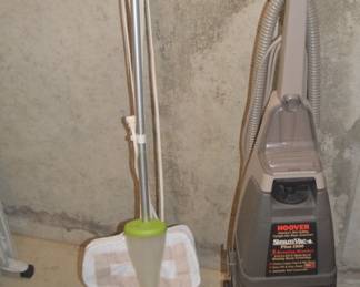 Rug and floor cleaners