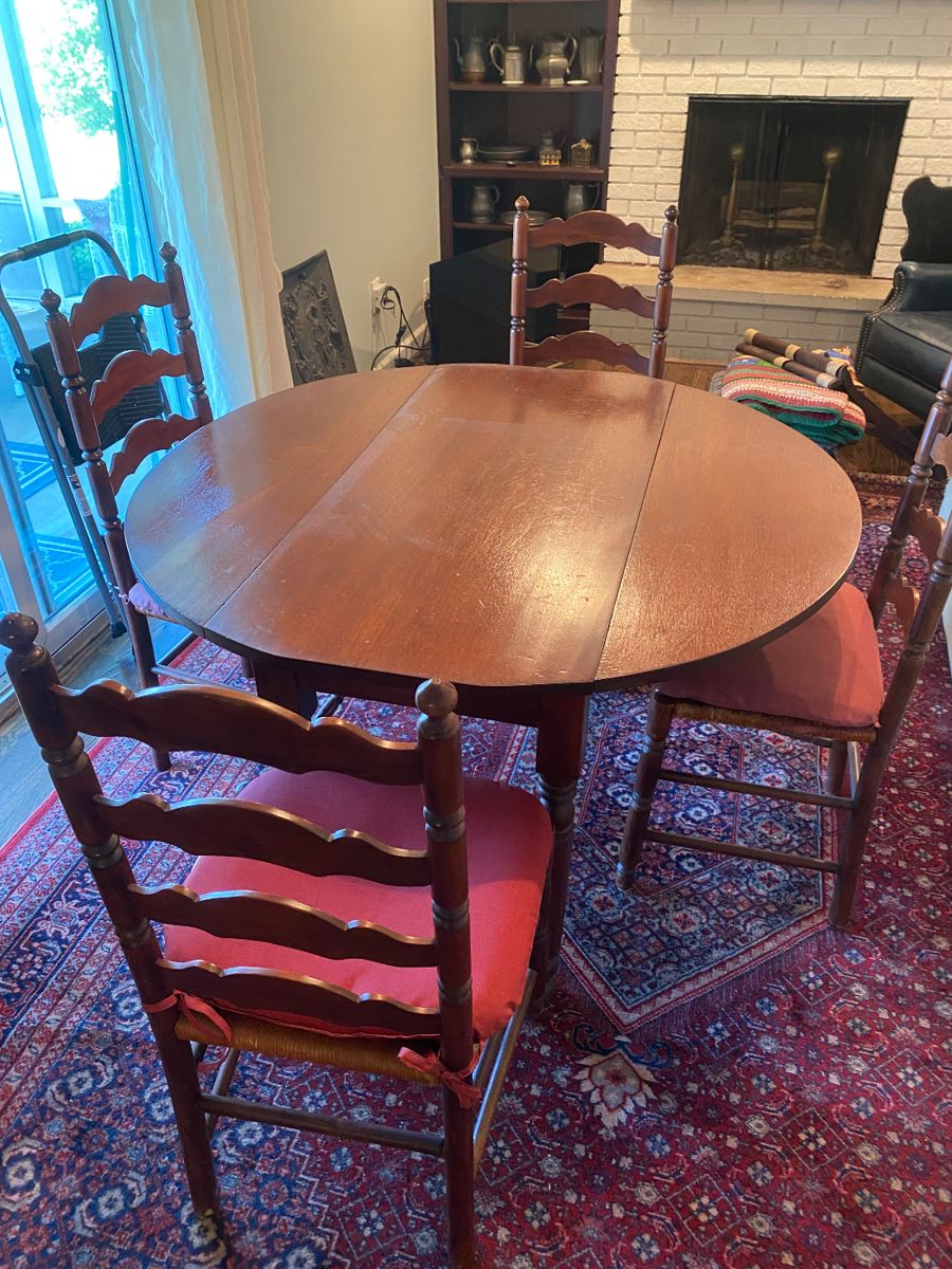 Drop leaf Kitchen table and chairs