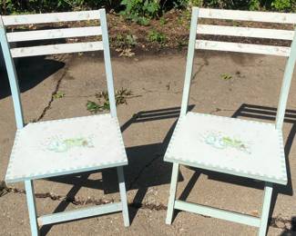 Cute folding chairs