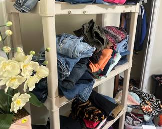 Lots of clothes women’s small