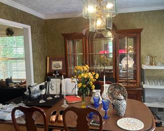 Pennsylvania house, dining room table