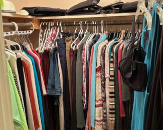 Ladies Clothing (Large)
