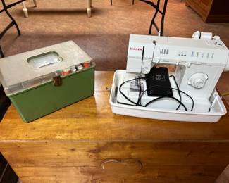 Singer Portable Sewing Machine/Vintage Sewing Box