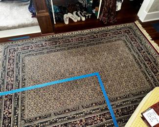 Gorgeous rugs, nothing wrong with it, just a depression in the floor so it's a trip hazard