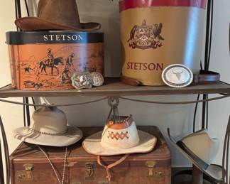 Men's Cowboy Hats - Hat Boxes - Leather Suitcase