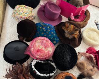 Lots of really Great Vintage Ladies Hats - Many Feathered!