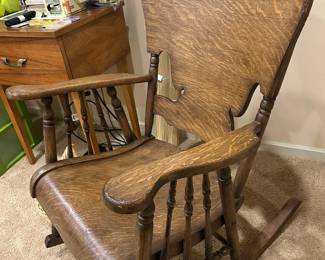 Round Back Rocking Chair