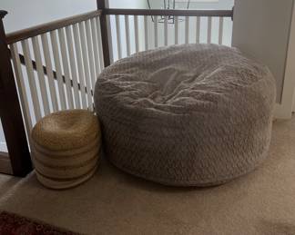 2 large lounge sacks available