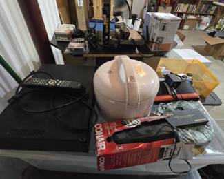Denon DVD payer, basement