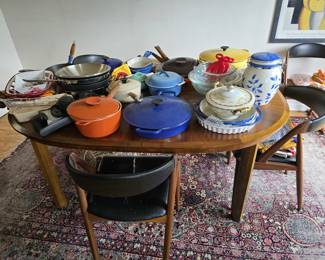 Dining table, 4 Danish mid-century dining chairs (Kai Kristiansen), Cast iron, Le Creuset,
Copco