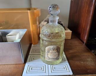 Guerlain Cologne Imperiale 16OZ bottle