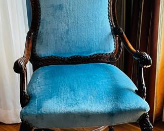 Vintage Raven claw Style Side Chair