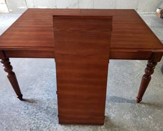 Brand NEW from Box JC Penney Table ~Leaf & Chairs ~ Table 60"Lx 42"Wx 28"H ~ Leaf is 18"lx 42"W Chairbacks are 39"T ~ seats are 20" x20"