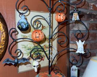 Jim Shore Frightful Halloween tree