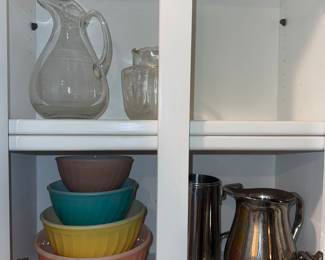 Look at those nesting bowls!!!