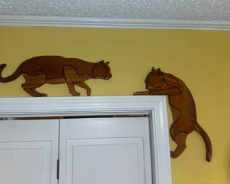 Ledge sitting puzzle cats