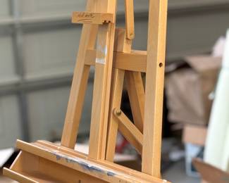 Nice Art Easel