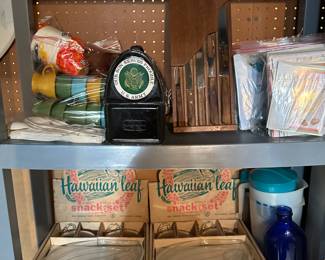 Federal Glass Snack Sets; Thermos Lunch Pail