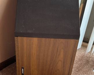 Bose 2.2 Direct /Reflecting Speaker Pair (other speaker in different picture)