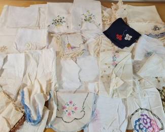Vintage tablecloths, doilies and tea towels