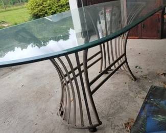 Indoor, outdoor table glass top and metal base