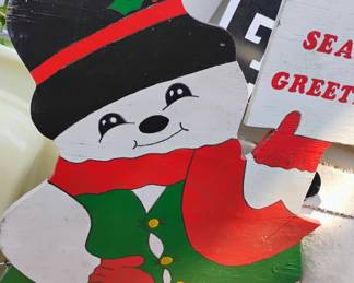 CHRISTMAS DECOR