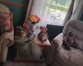 ELECTRIC CHAIR AND SECOND END TABLE IN FAMILY ROOM
