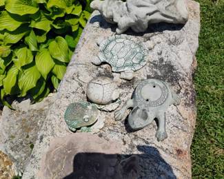 YARD ORNAMENTS