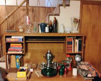 DESK AND FIGURINES