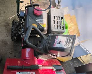 CRAFTMANS SNOW BLOWER