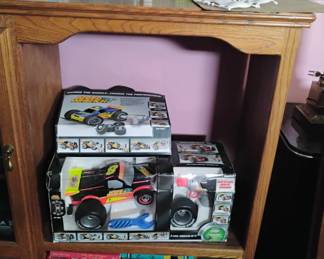 LARGE CAR AND VHS