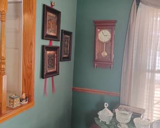 TABLE AND GLASSWARE IN FAMILY ROOM