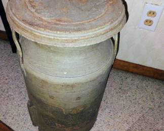 METAL MILK CANISTER