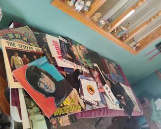 RECORDS