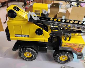 METAL TONKA TRUCK GREAT CONDITION