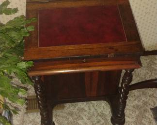 ANTIQUE DESK