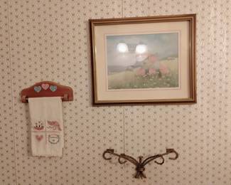 WALL DECOR