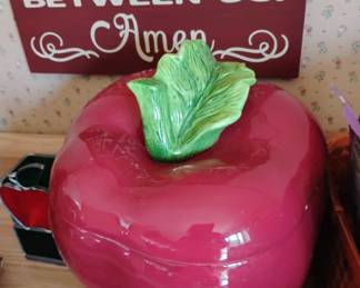 APPLE COOKIE JAR