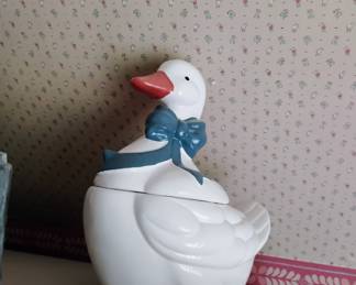 GOOSE COOKIE JAR
