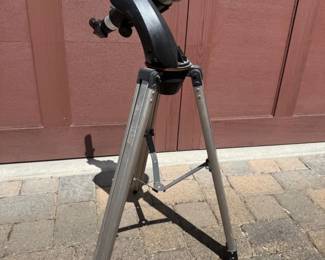 164 CelestronNexStarTelescopew15mmEyepieceTripod