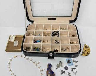 118 4gramsCreditSilverPendantSterlingAssortedCostumeJewelryLot