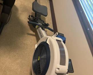180 Concept2ModelDRowingMachinewPM5PerformanceMonitor