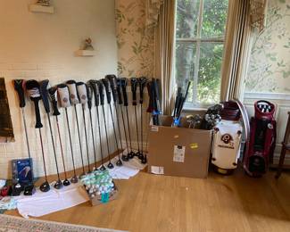 Callaway golf club and Redskins golf bag