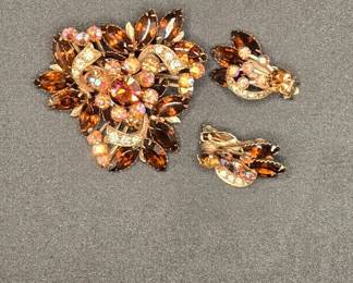 brooch