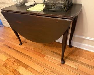 Antique drop leaf table