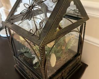 Metal birdhouse decor
