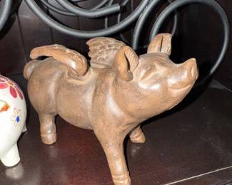 cast iron pig bank