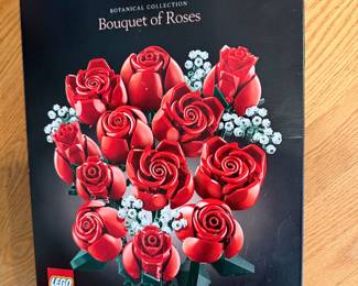 Lego Bouquet of Roses puzzle